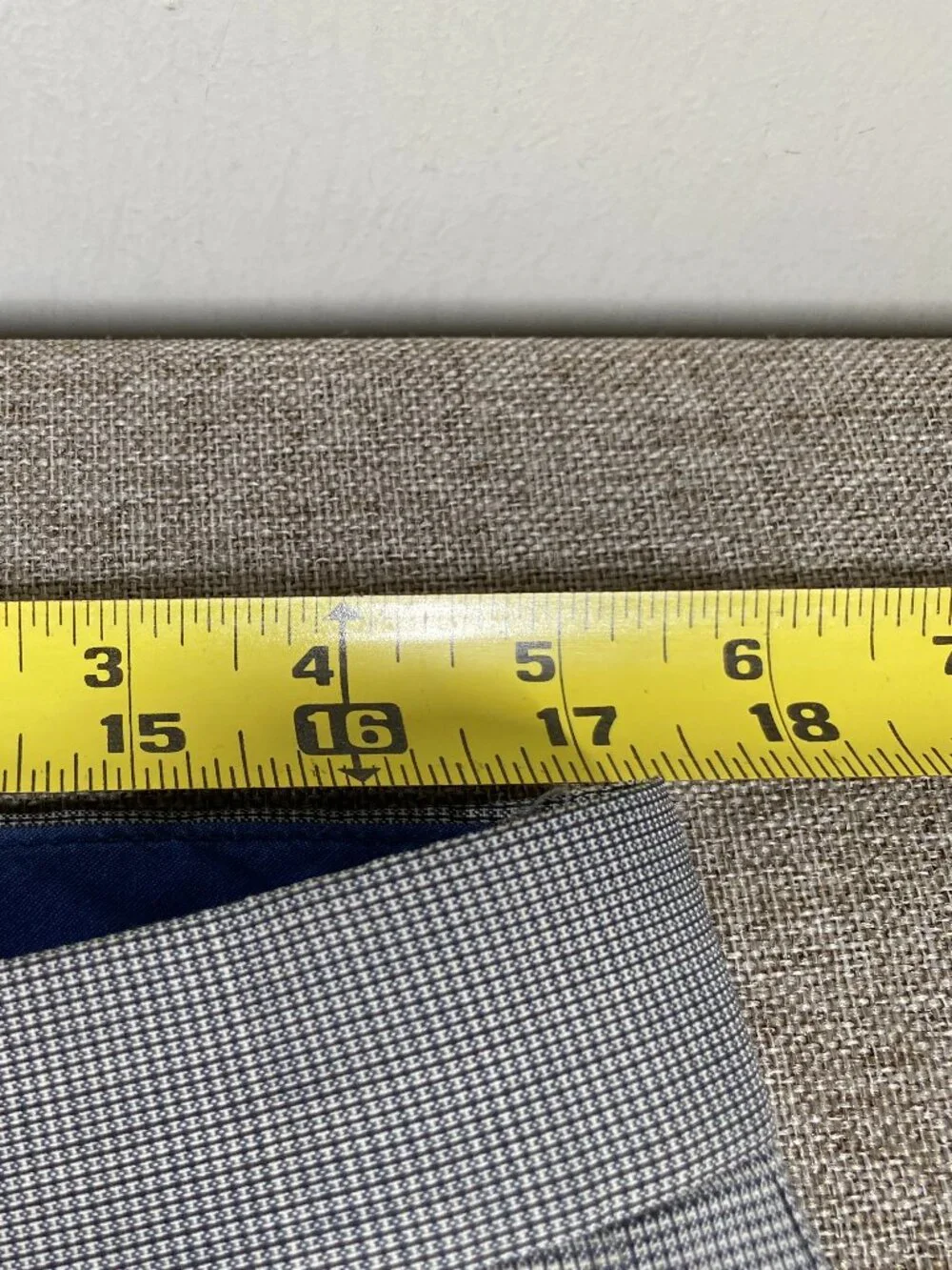 Banana Republic brand banana